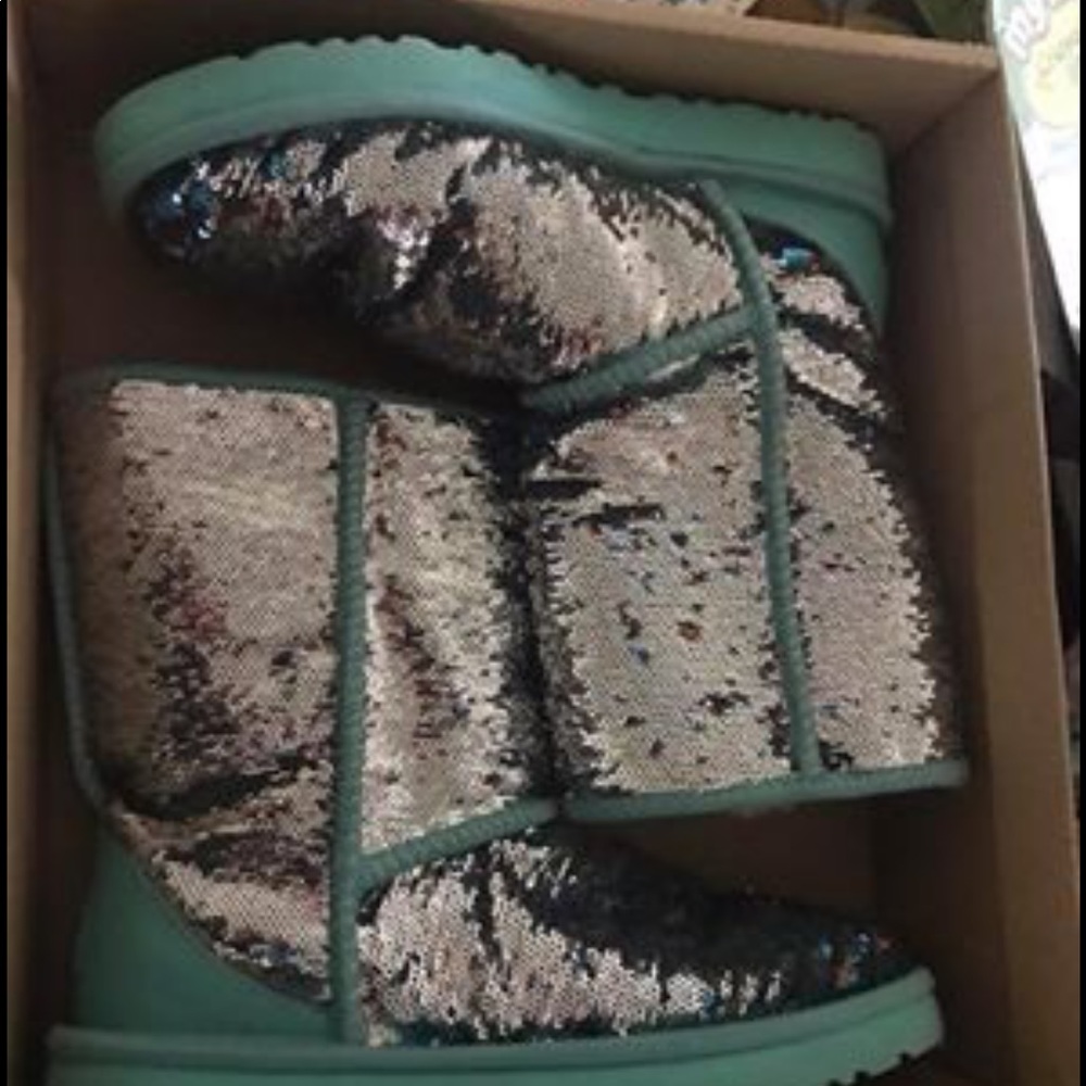 Limited addition short sparkle Ugg’s